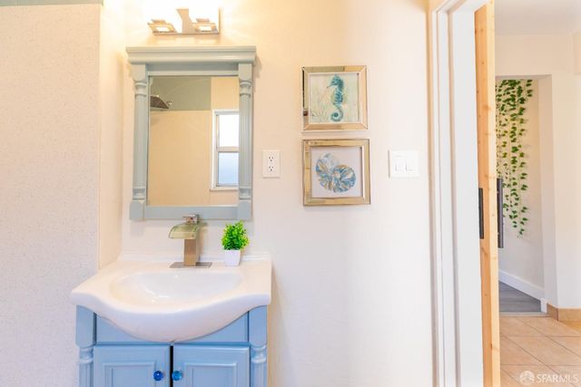 808 Fourth Street, Rodeo, CA 94572