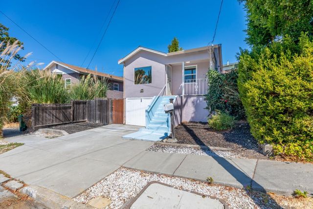 808 Fourth Street, Rodeo, CA 94572