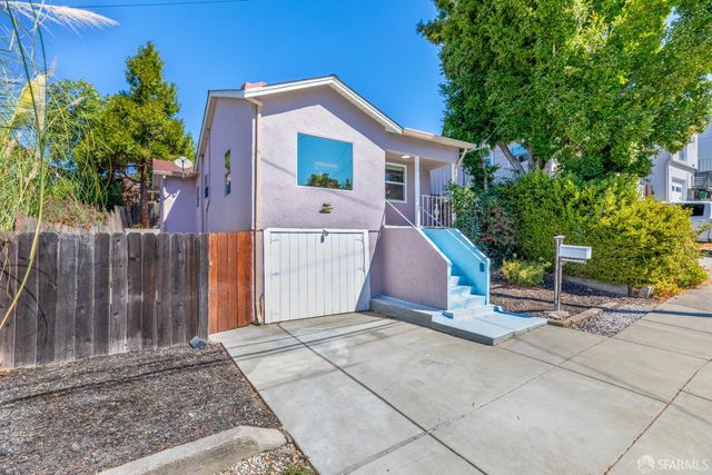808 Fourth Street, Rodeo, CA 94572
