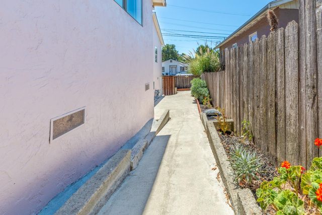 808 Fourth Street, Rodeo, CA 94572