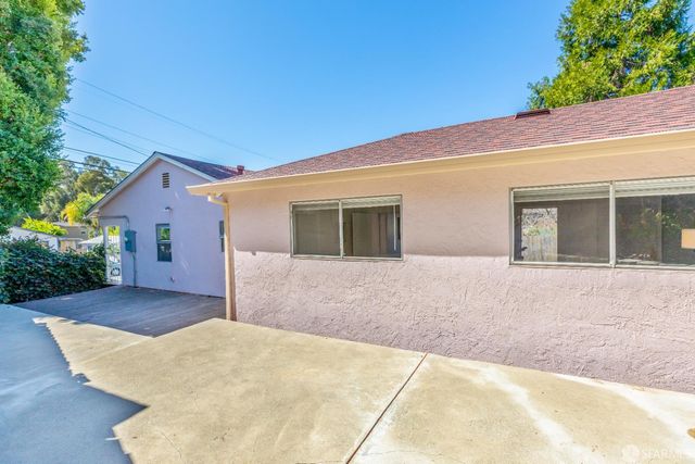 808 Fourth Street, Rodeo, CA 94572