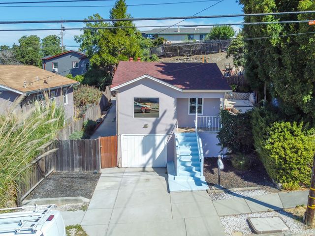 808 Fourth Street, Rodeo, CA 94572