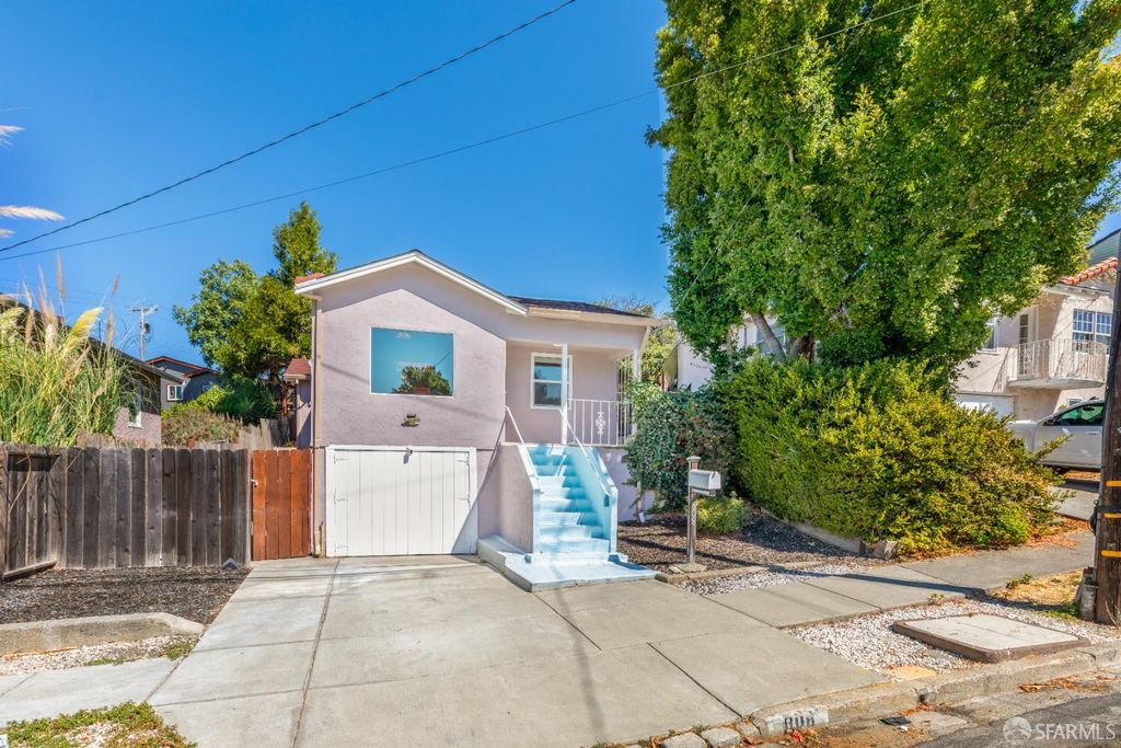 808 Fourth Street, Rodeo, CA 94572