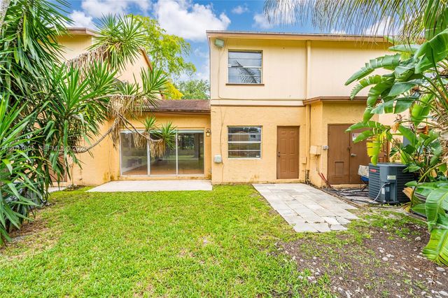 7045 W Sunrise Blvd 7045, Plantation, FL 33313