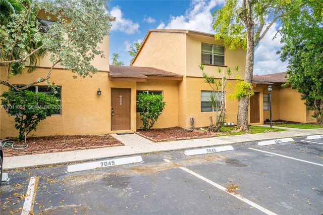 7045 W Sunrise Blvd 7045, Plantation, FL 33313