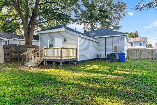 421 Jackson ST, Suffolk, VA 23434