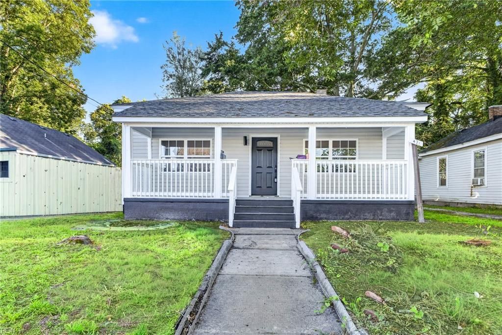 421 Jackson ST, Suffolk, VA 23434