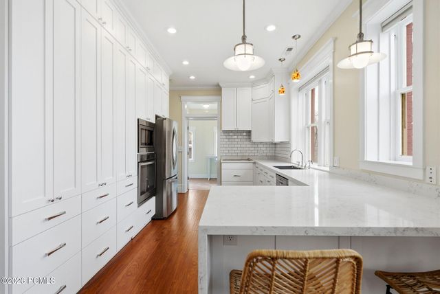 1154 E 1st Avenue, Salt Lake City, UT 84103