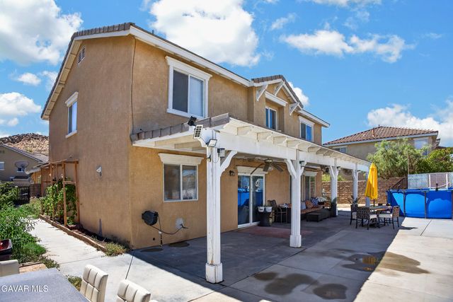 2225 Carolyn Drive, Palmdale, CA 93551