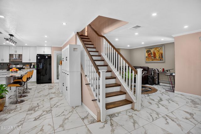 2225 Carolyn Drive, Palmdale, CA 93551