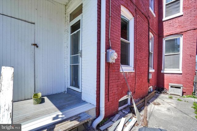 818 WALLACE ST, York, PA 17403