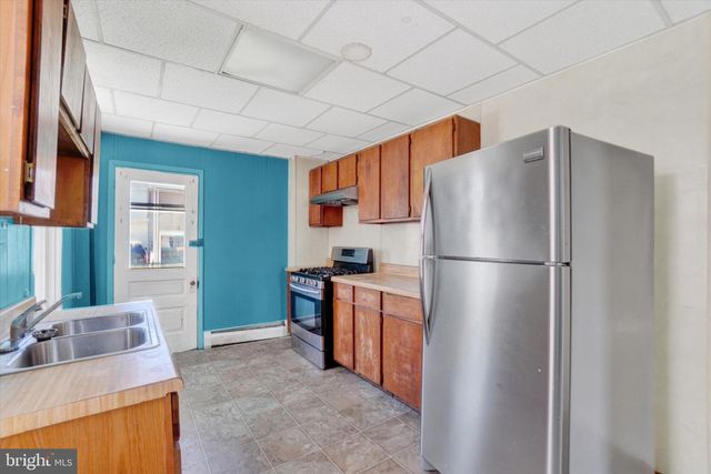 818 WALLACE ST, York, PA 17403