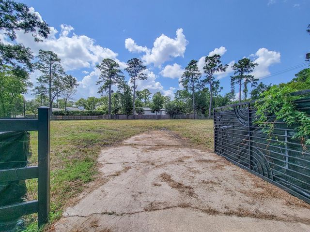 11439 Memorial Drive, Houston, TX 77024