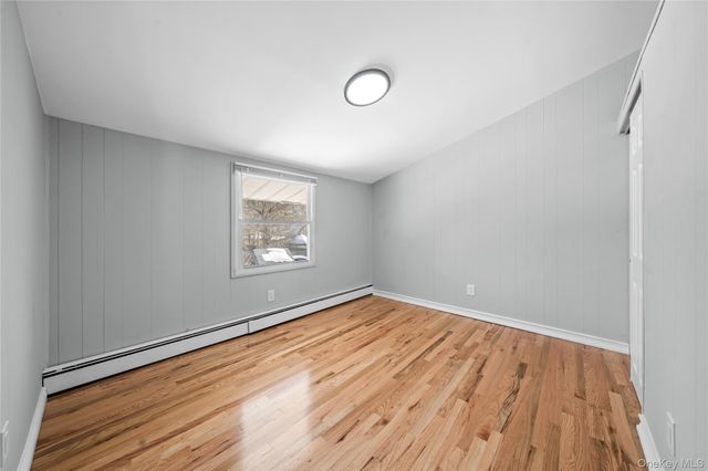 19 Scotchpine Drive, Islandia, NY 11749