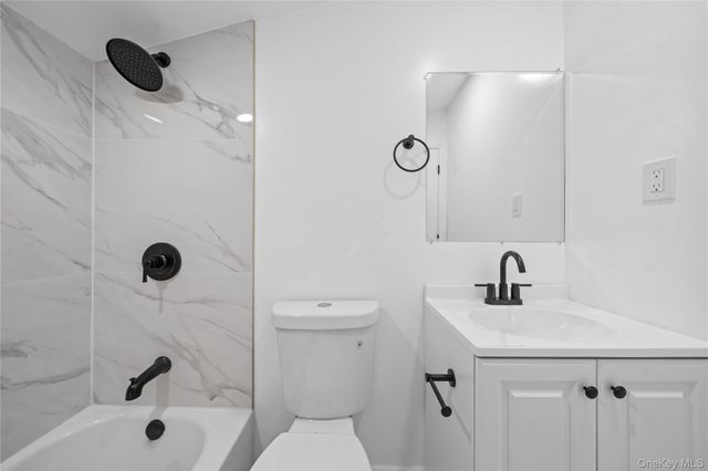 19 Scotchpine Drive, Islandia, NY 11749