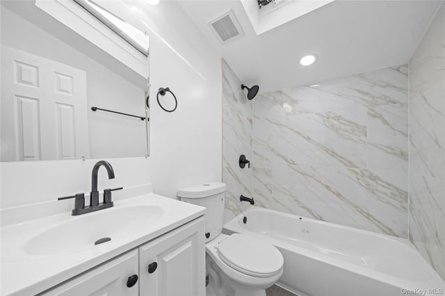 19 Scotchpine Drive, Islandia, NY 11749