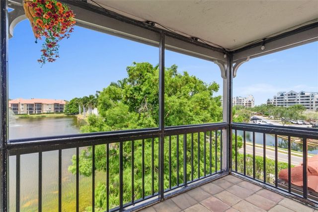 2400 FEATHER SOUND DRIVE 1136, Clearwater, FL 33762
