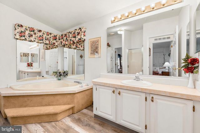 28 WILLIAMS WAY, Sellersville, PA 18960