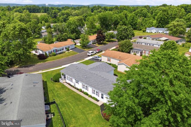 28 WILLIAMS WAY, Sellersville, PA 18960