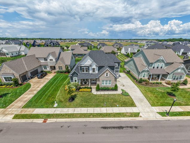 5638 Eaglemont Dr, Murfreesboro, TN 37129