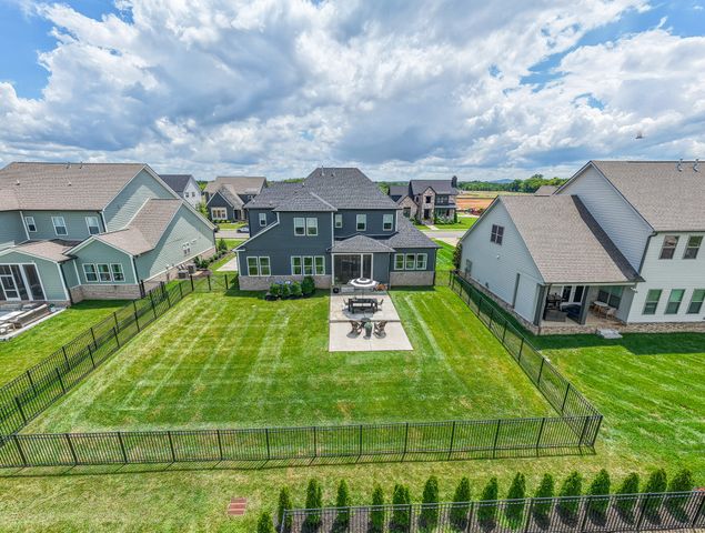 5638 Eaglemont Dr, Murfreesboro, TN 37129