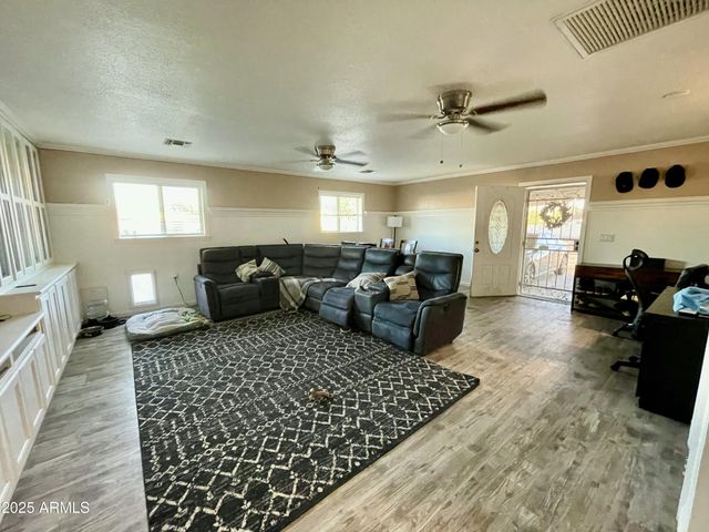 1100 N BROWN Avenue, Casa Grande, AZ 85122
