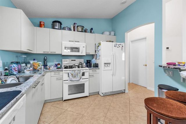 510 TORRES PLACE, Lady Lake, FL 32159