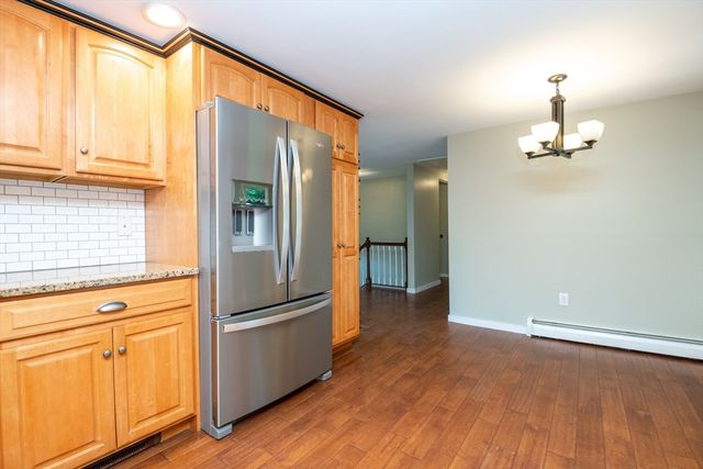 1 Oakhurst Ave, Ipswich, MA 01938