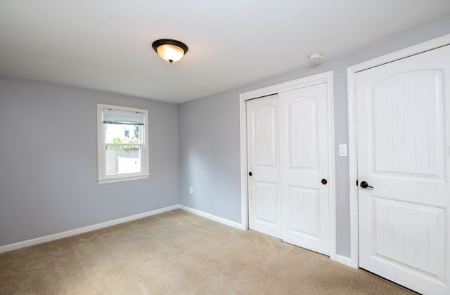 1 Oakhurst Ave, Ipswich, MA 01938