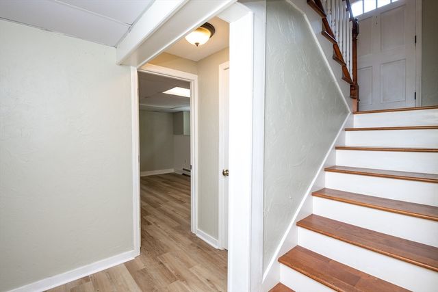 1 Oakhurst Ave, Ipswich, MA 01938