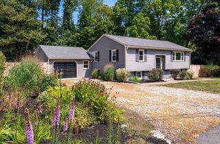 1 Oakhurst Ave, Ipswich, MA 01938