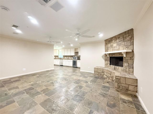 5545 Pagewood Lane, Houston, TX 77056