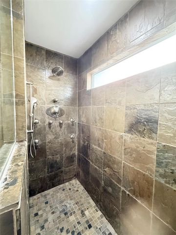 5545 Pagewood Lane, Houston, TX 77056