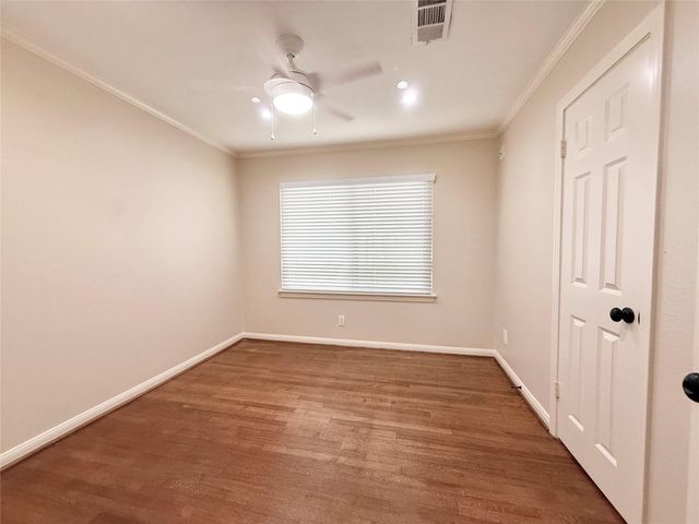 5545 Pagewood Lane, Houston, TX 77056