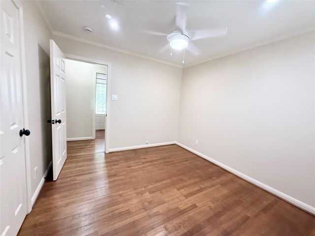 5545 Pagewood Lane, Houston, TX 77056