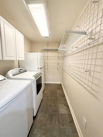 5545 Pagewood Lane, Houston, TX 77056