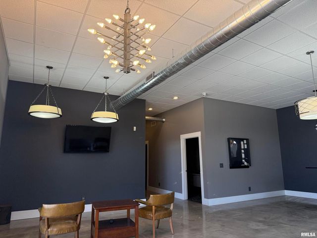 724 W 2ND Street, Davenport, IA 52802