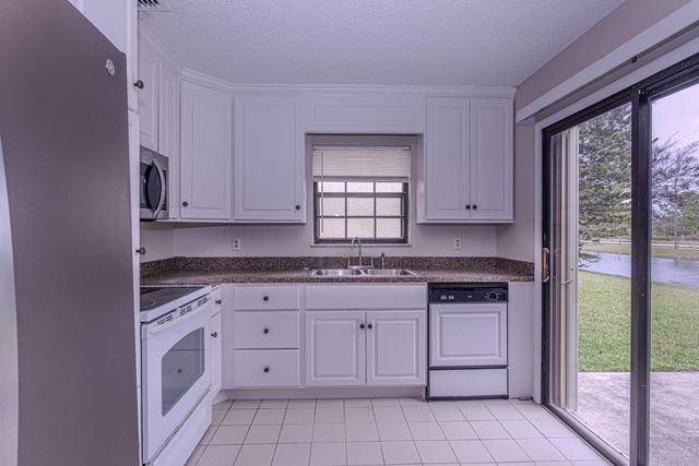 2344 SE Breckenridge Circle, Port St. Lucie, Port St Lucie, FL 34952