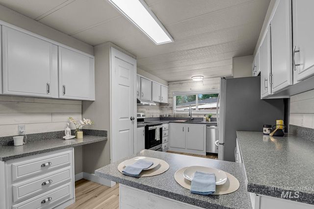 1248 Twin Villa Loop, Twin Falls, ID 83301