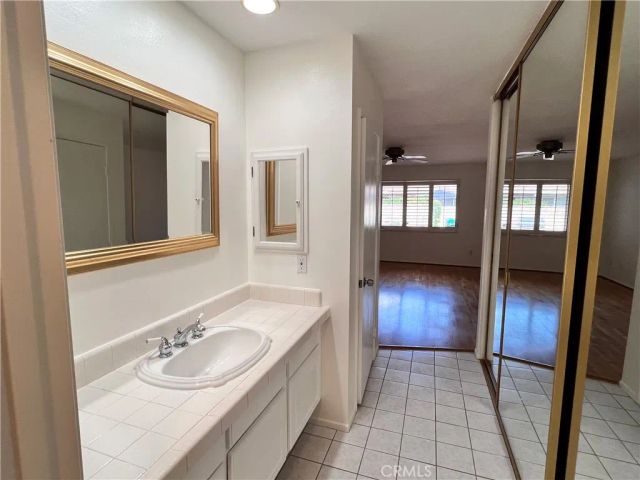 1 Forest, Irvine, CA 92612
