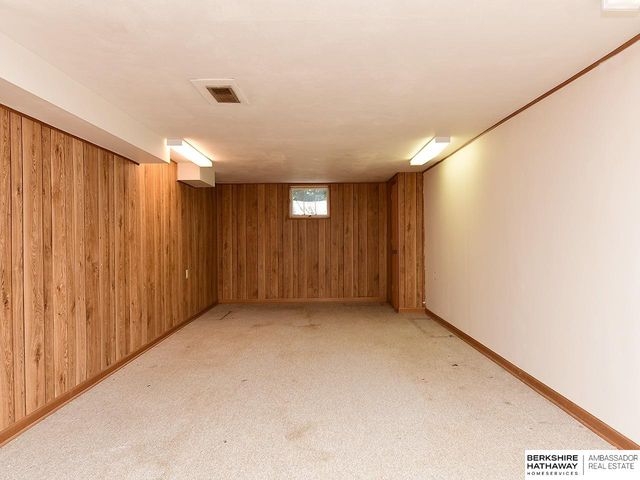 2006 N Clarkson Street, Fremont, NE 68025