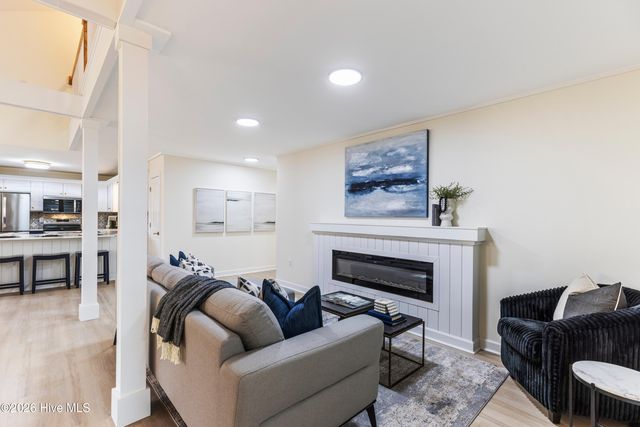 6033 Shiloh Drive, Wilmington, NC 28409