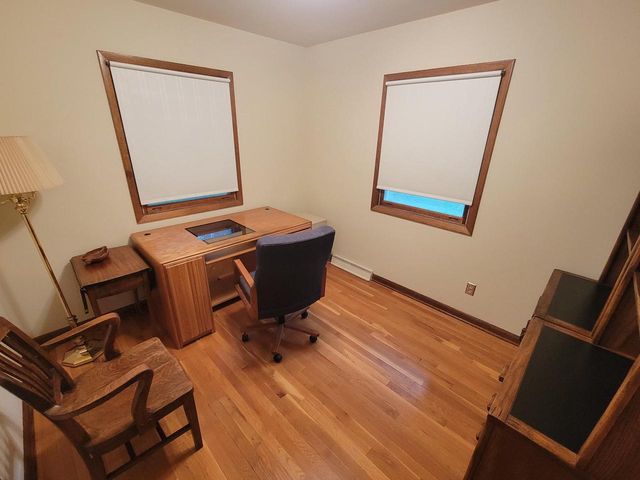 21825 Oakmont LANE, Brookfield, WI 53045