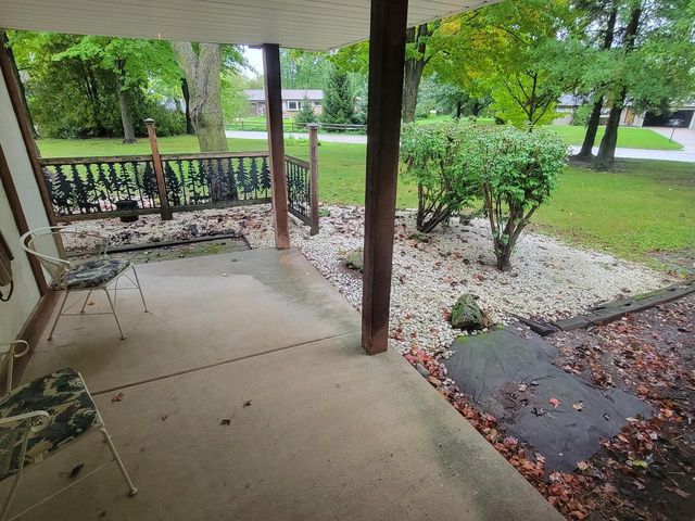 21825 Oakmont LANE, Brookfield, WI 53045