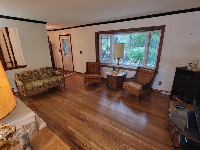 21825 Oakmont LANE, Brookfield, WI 53045