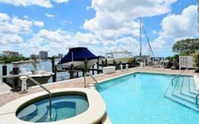 650 GOLDEN GATE POINT 301, Sarasota, FL 34236