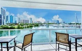 650 GOLDEN GATE POINT 301, Sarasota, FL 34236