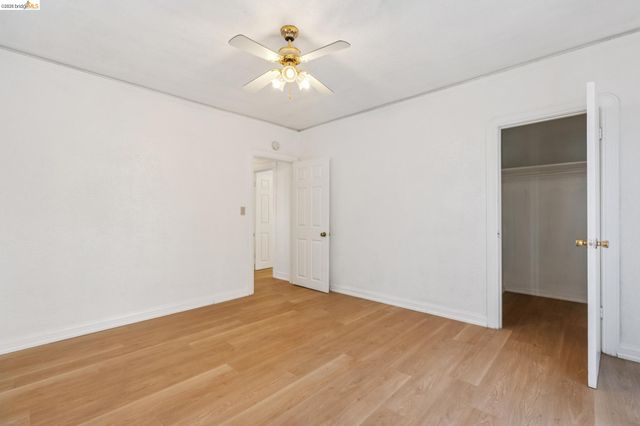 7650 Ney Ave, Oakland, CA 94605