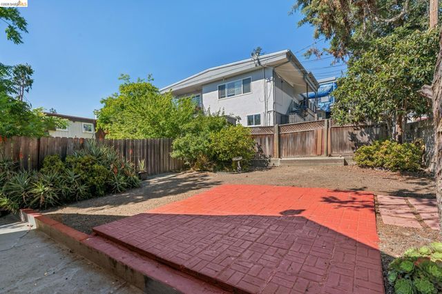 7650 Ney Ave, Oakland, CA 94605