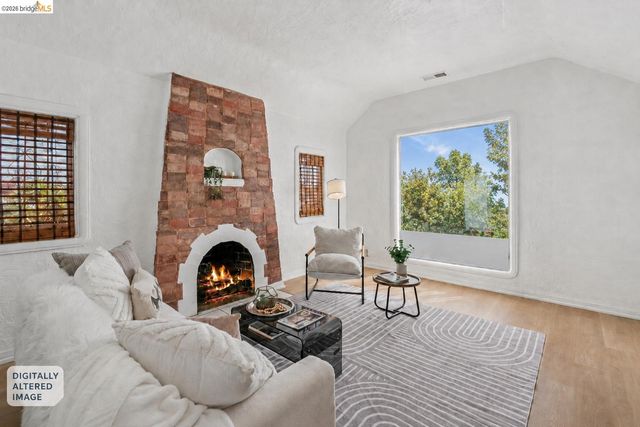 7650 Ney Ave, Oakland, CA 94605